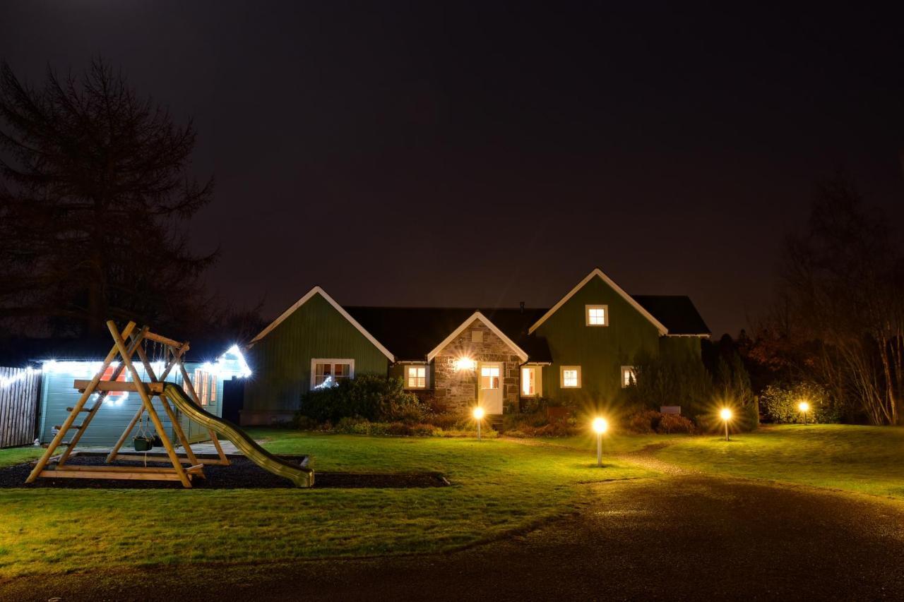 Highland Heather Lodges Comrie Buitenkant foto