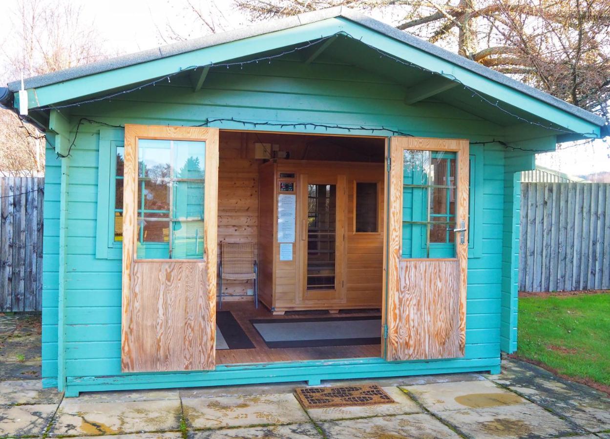 Highland Heather Lodges Comrie Buitenkant foto